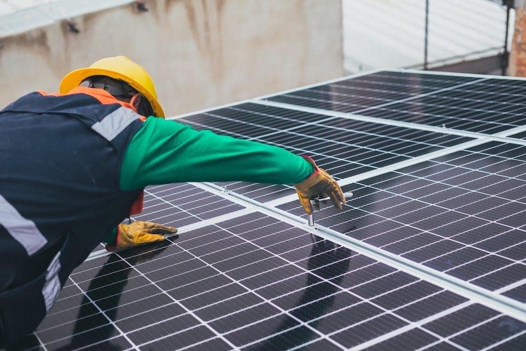 ¿Cuántos paneles solares se necesitan para el bombeo de agua?